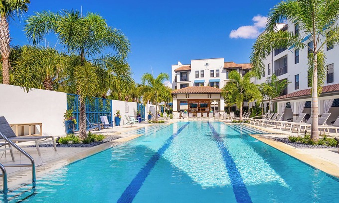 North Naples Apartamento | Charming 1-bedroom apartment 5 min from the beach shopping malls and restaurant