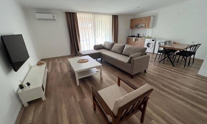 Kiris Apartamento | Charming 1-bedroom apartment in wonderful Kiriş with AC, WiFi