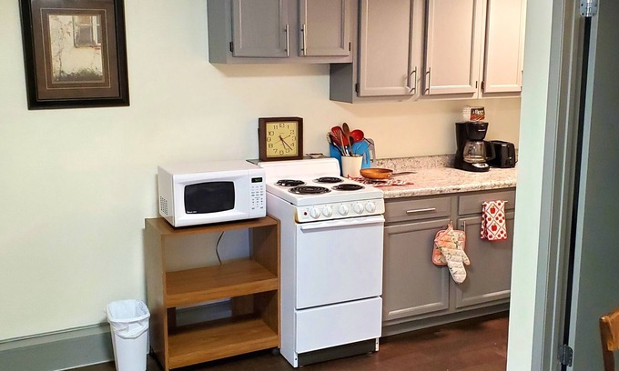 Tomah Apartamento | Charming 1-bedroom apartment with WiFi in Tomah