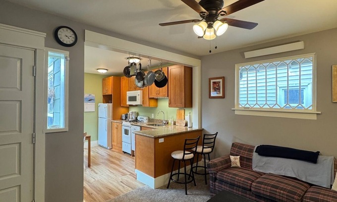 Miller Park Apartamento | Charming 1-bedroom apt in Capitol Hill