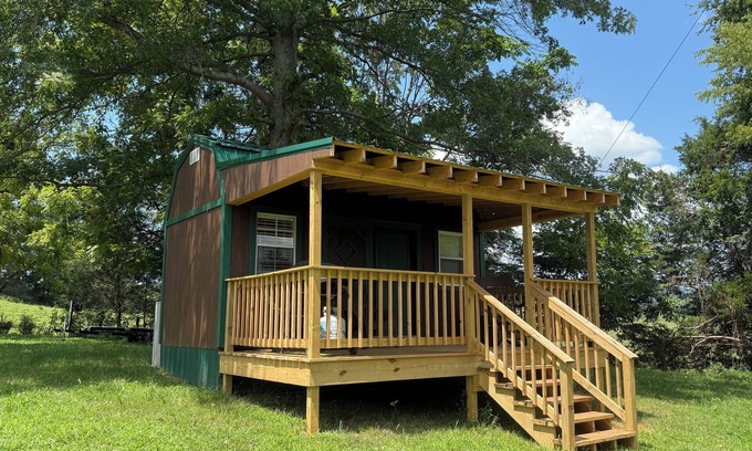 Sparta Cabina | Charming 1-bedroom cabin in delightful Sparta with AC