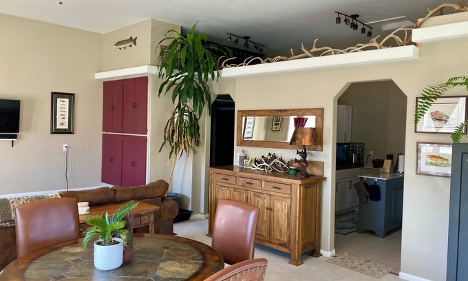 Cody Cabaña | Charming 1-bedroom guest house near Yellowstone National Park.