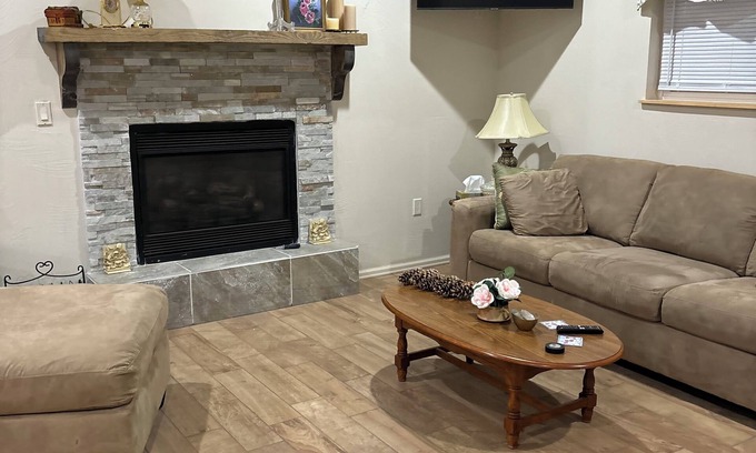 Capulin Casa | Charming 1-bedroom house near Rio Grand National forest and Wolf Creek ski area.