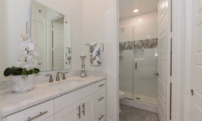 Irvine Casa | Charming 1-bedroom house in lovely Irvine with WiFi, AC