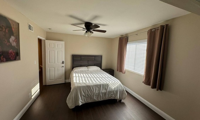 Menlo Park Casa | Charming 1-bedroom in a community style house close to Stanford, F3ceb00k