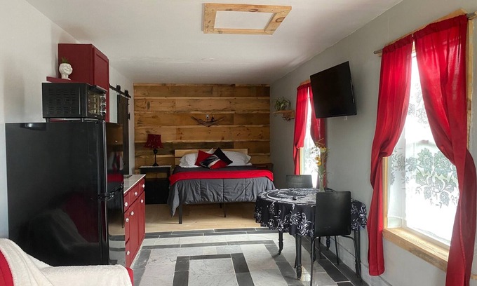 Jay Apartamento | Charming 1-bedroom Studio, near Whiteface, new construction, amazing views