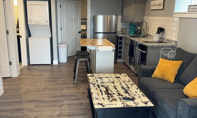Castle Rock Apartamento | Charming 1-bedroom apartment with AC, WiFi in fabulous Castle Rock
