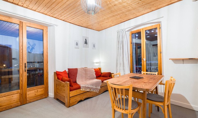 Saint-Chaffrey Apartamento | Apartamento acogedor 37m², piscina, balcón, cerca de pistas y servicios, ¡ideal para 4 personas!