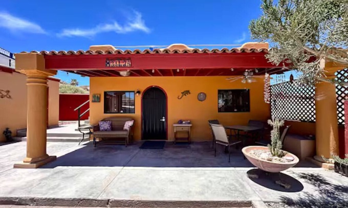 La Choya Casa | Charming 1-BR house, Bahía la Choya, Starlink WiFi, AC, roof deck, dog friendly