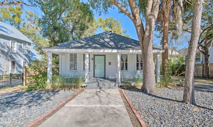 Historic District Casa | Charming 100-Year-Old Home Less Than 1 Mi to Downtown