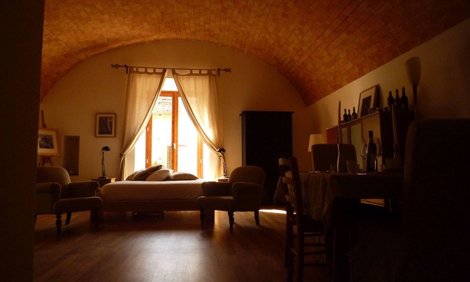 Marino Apartamento | Charming 1600s open space in the historic center.