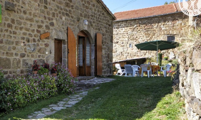 Burdignes Cabaña | Casa rural de 60 m²: chimenea, jardín, terraza, cerca de VTT y esquí, wifi y tranquilidad