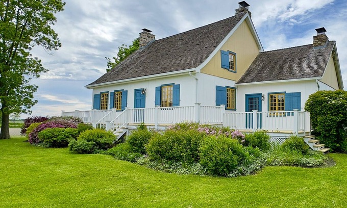 Beloeil Casa | Encantadora casa ancestral de 1775, casa de piscina, spa y comodidad moderna