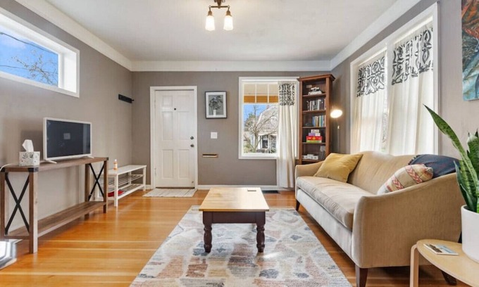 St. Johns Casa | Charming 1909 St Johns Bungalow