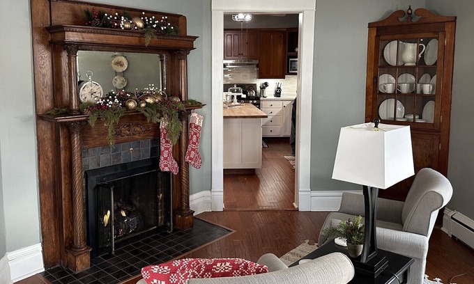 Middlebury Casa | Charming 1912 Bungalow in Middlebury Indiana