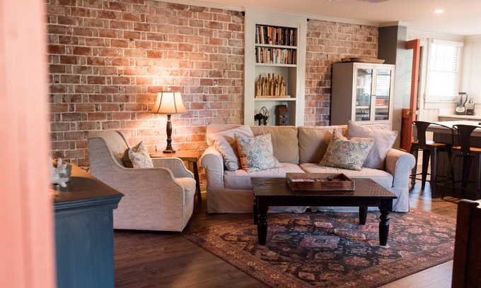Sanford Casa | Charming 1920's House - pet friendly, 45 minutes from beach & attractions!