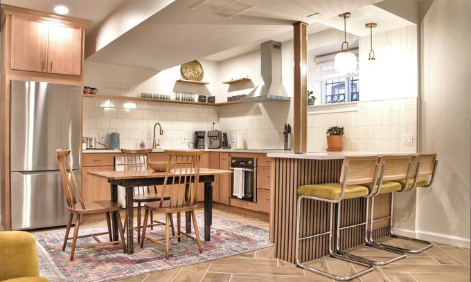 Bloomingdale Apartamento | Charming 1BR Apt on Hidden Park in Historic DC!