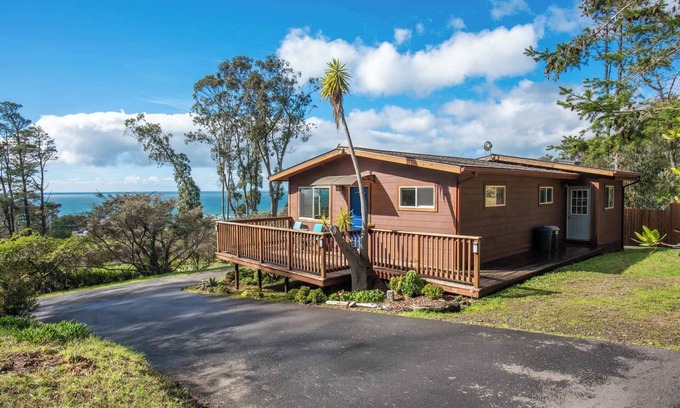 Gualala Casa | Charming 2 BDR for 6 w/ Ocean Views!