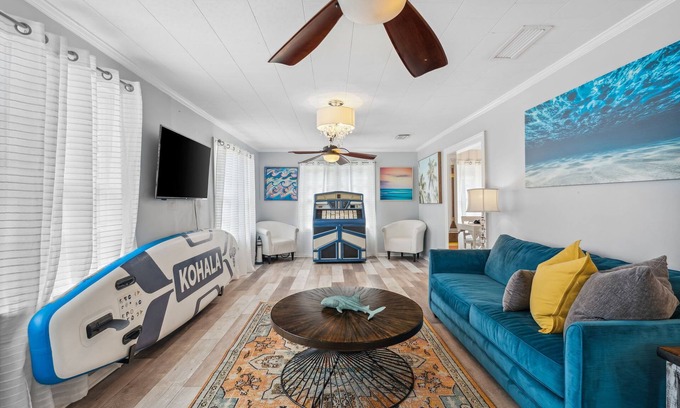 Riviera Beach Casa | Charming 2-bedroom House in Panama City Beach, Walk to Beach!