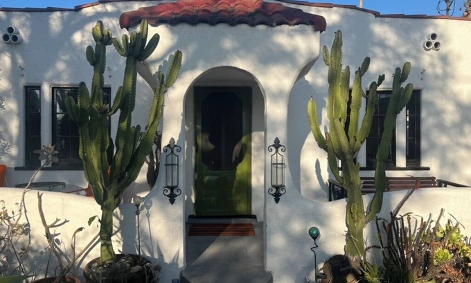 Cypress Park Casa | Charming 2 bed 2 bath -Zen Garden Sanctuary in the City