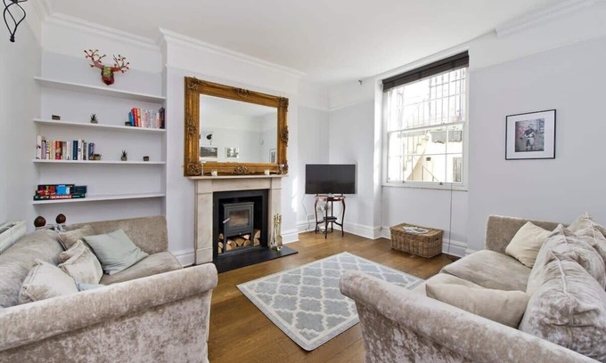 Warwick Apartamento | Charming 2-Bed Apt near Buckingham Palace