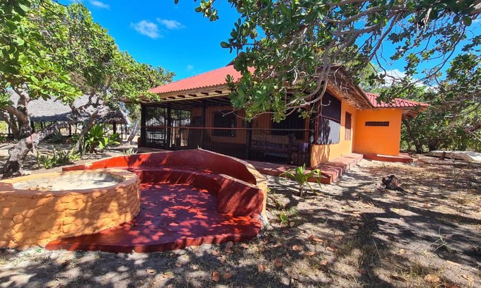 Galu Casa | Charming 2-Bed Cottage in Bodo a fishing village