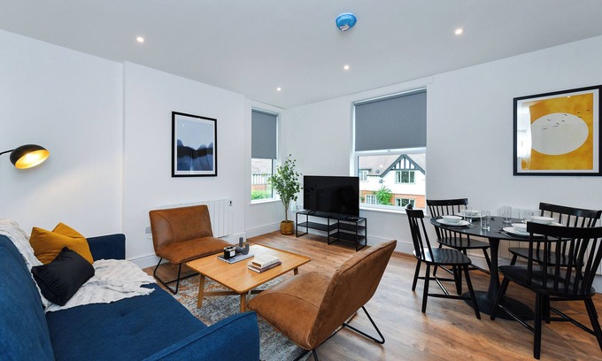 Beeston Apartamento | Charming 2-Bed Flat: Stylish, Spacious, & Prime Location