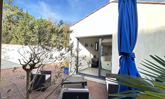 La Gueriniere Casa | Casa tranquila cerca de la playa con jardín y parking privado