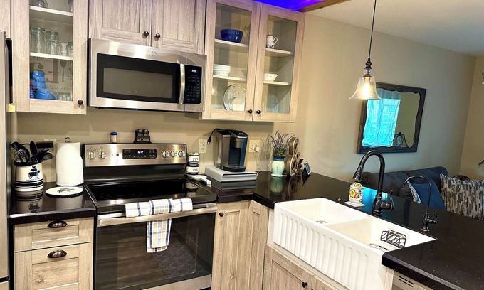 Colorado Springs Cabaña | Charming 2-bedroom cottage in beautiful Colorado Springs