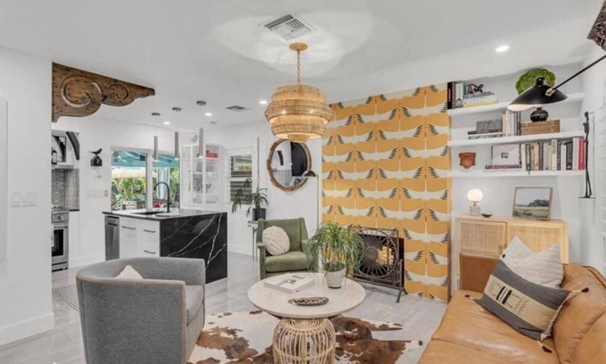 Middle River Terrace Casa | Charming 2-bedroom bungalow in welcoming Fort Lauderdale with AC, WiFi