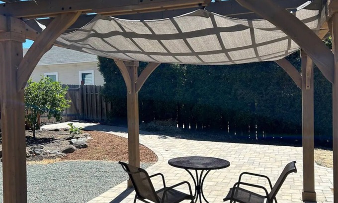 San Luis Obispo Cabaña | Charming 2-bedroom cottage close to Cal Poly and downtown SLO