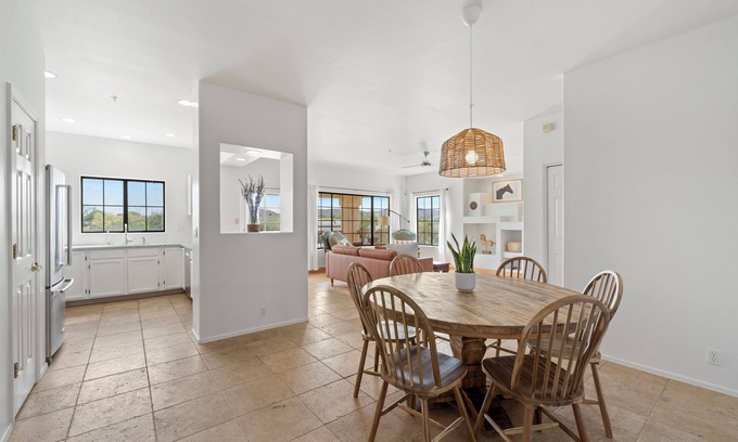 Fountain Hills Condominio | Charming 2-bedroom condo in enchanting Fountain Hills with AC