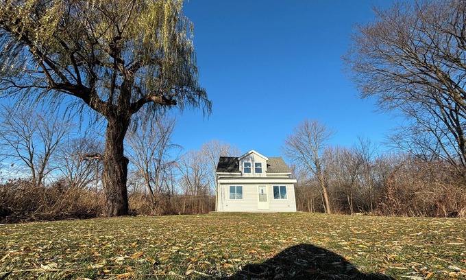 Anchor Bay Harbor Casa | Charming 2-bedroom house with WiFi, AC in quaint Chesterfield Twp