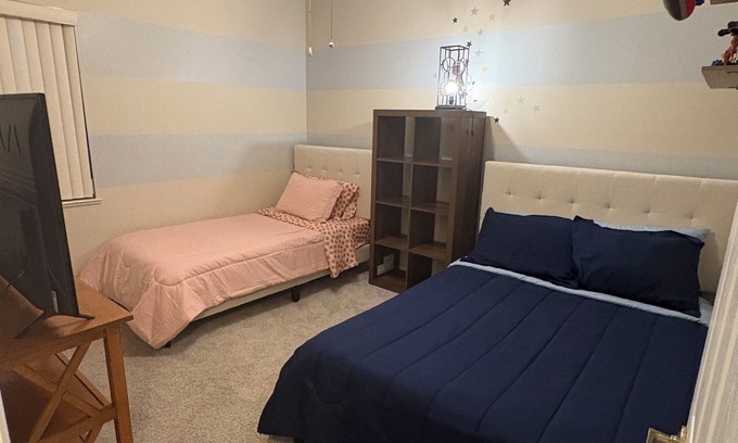 Port Saint Lucie Casa | Charming 2-bedroom house with AC, private pool, WiFi in lovely Port St. Lucie