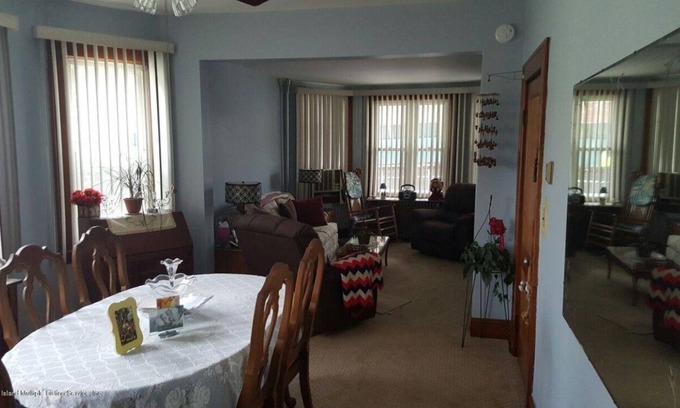 Port Richmond Casa | Charming 2 bedroom home, close to NYC