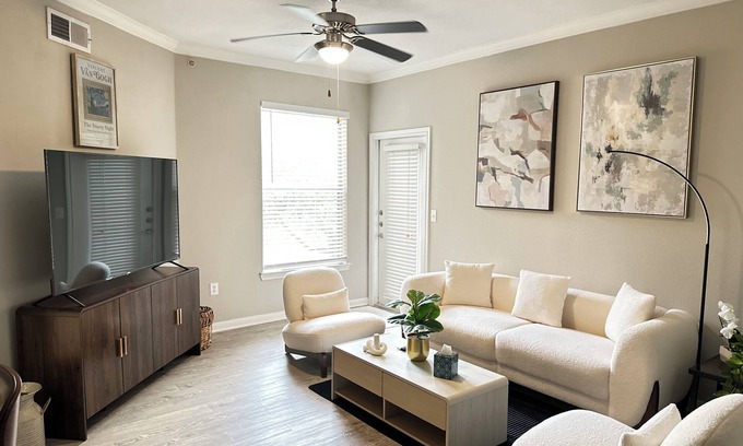 Egypt Apartamento | Charming 2-bedroom apartment with AC, fitness room in The Woodlands