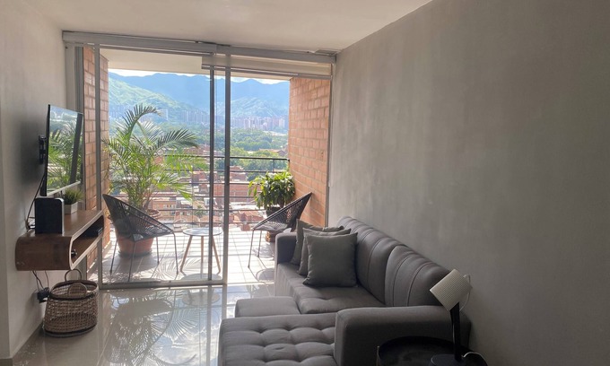 Guayabal Apartamento | Charming 2 Bedroom/2 Full Bath Apartment w/Air Conditioning & WiFi