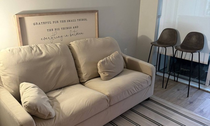 Killarney Apartamento | Charming 2-bedroom apartment in beautiful Vancouver with fitness room, AC