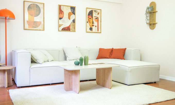Kadikoy Apartamento | Charming 2-bedroom apartment with WiFi, AC in lovely Istanbul