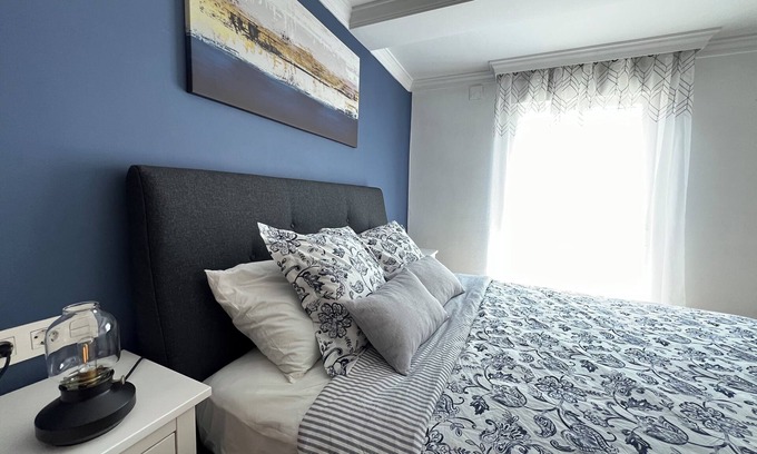 Carretera de la Sierra Apartamento | Charming 2-bedroom apartment with AC, WiFi in lovely Granada