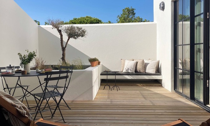 Grandola Apartamento | Charming 2-bedroom apartment in wonderful Grândola with WiFi, AC