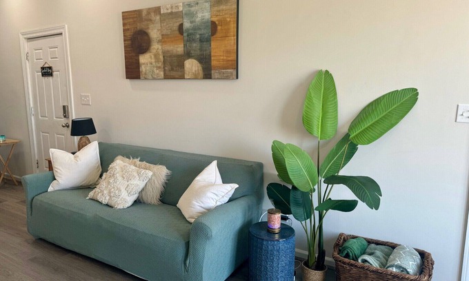 East Garfield Park Apartamento | Charming 2-bedroom apartment in hip Chicago