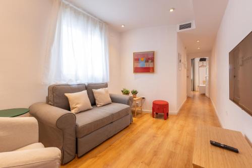 Los Remedios Apartamento | Charming 2 bedroom Apartment at Virgen de Begoña