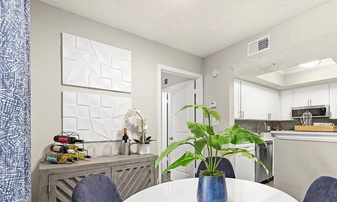 Sun Bay South Casa | Charming 2-bedroom building with WiFi, fitness room in fantastic Tampa