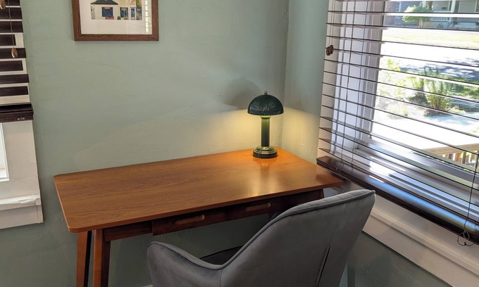 Manito Casa | Charming 2-bedroom bungalow steps from Manito Park and just mins from downtown
