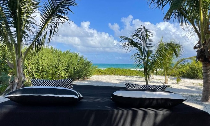 Chacchoben Casa | Charming 2-bedroom bungalow in lovely Tulum with WiFi, AC