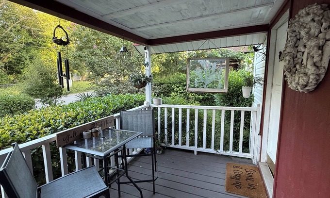 Warrenville Cabaña | Charming 2-bedroom cottage 3 miles from Historic downtown Aiken!