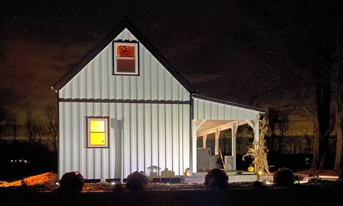 Amsterdam Cabina | Charming 2-bedroom cabin minutes from Sacandaga Lake and Saratoga Springs