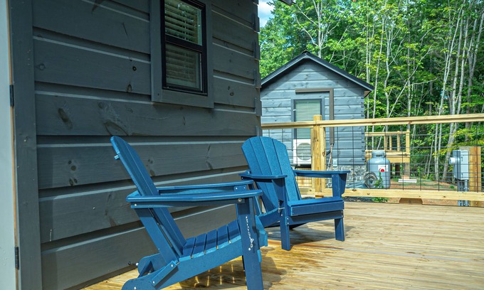 Morganton Cabina | Charming 2-bedroom cabin near Lake James and Bones Jones Restaurant/Pickleball