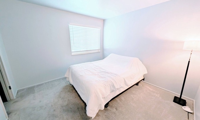 South Westminster Condominio | Charming 2-bedroom condo with AC and WiFi in wonderful Arvada